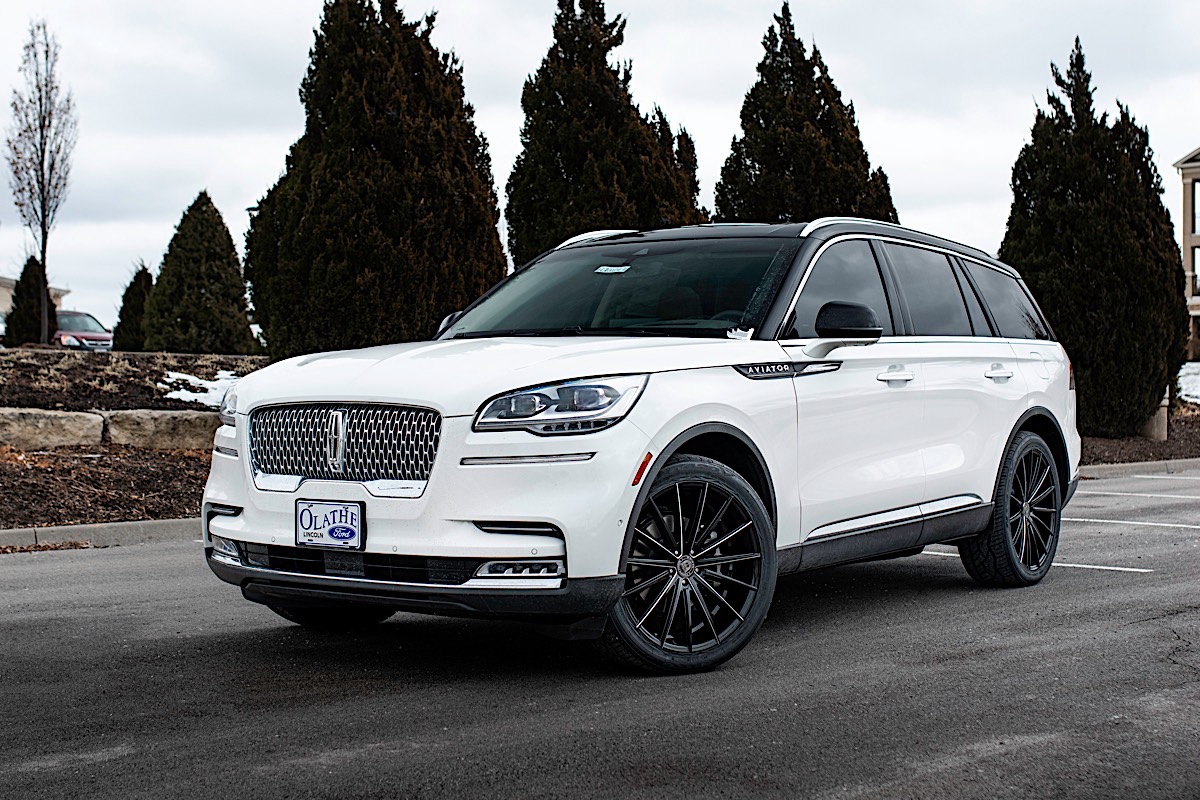 Lincoln Aviator with 